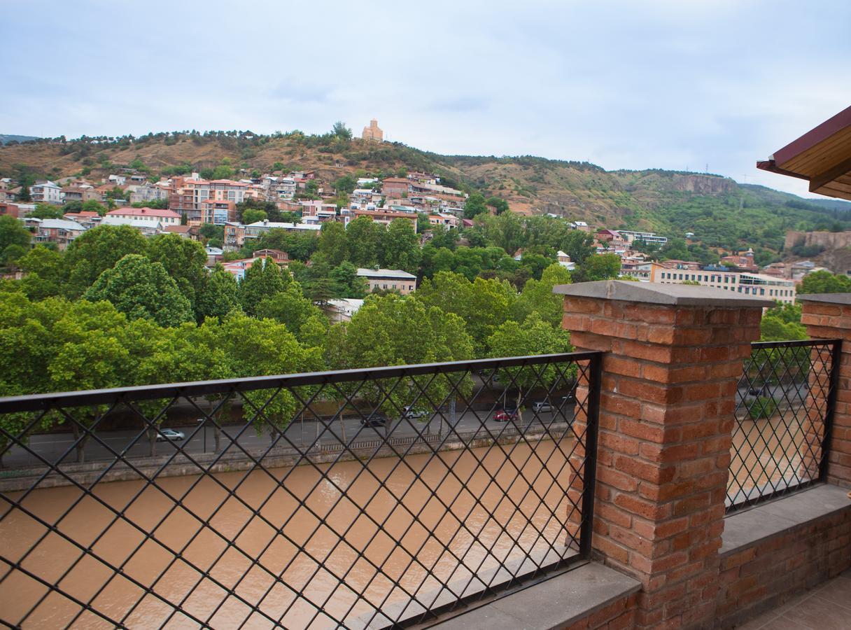 Metekhi Ubani'S Guesthouse Tbilisi Exterior foto